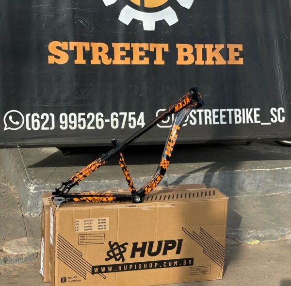 Quadro hupi naja modelo 2025 aro 26 preto/laranja