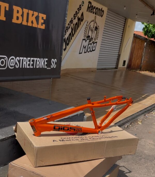 Quadro gios 4trix aro 26 laranja