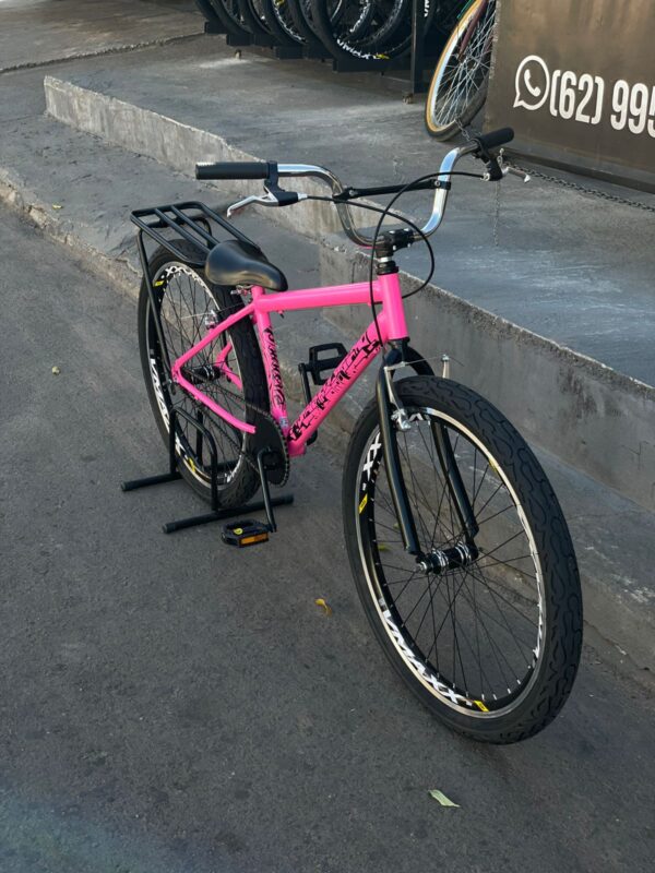 Bicicleta montadinha bh personalizada aro 26 reduzida rosa - Imagem 2