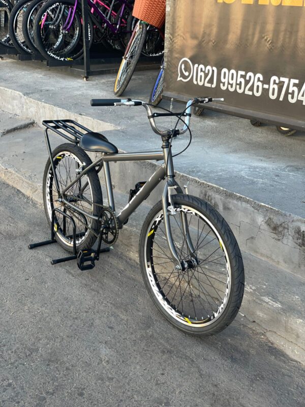 Bicicleta montadinha bh aro 24 reta cinza - Imagem 2