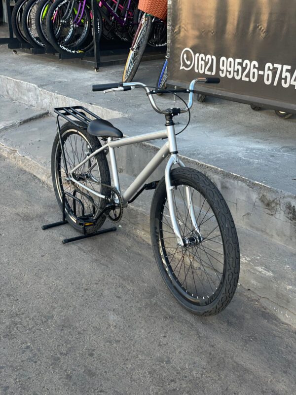 Bicicleta montadinha bh aro 26 reduzida cinza - Imagem 2