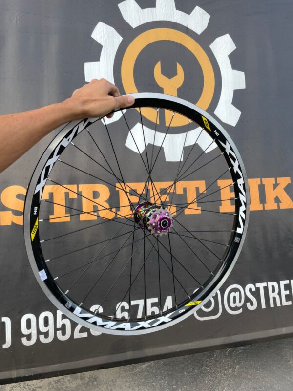 RODA TRASEIRA VMAXX ARO 26 COM CUBO PRO 7 BARULHENTO