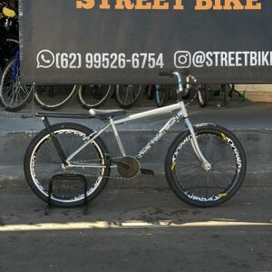 Bicicleta montadinha bh aro 24 reta cinza