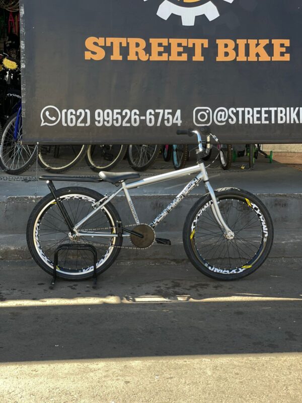 Bicicleta montadinha bh aro 24 reta cinza
