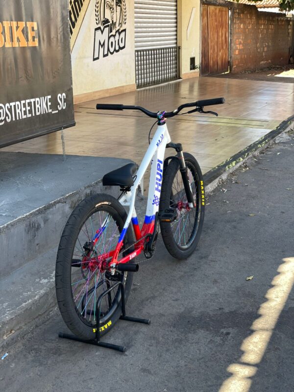 BICICLETA HUPI NAJA BRANCA PREMIUM COM PNEUS MAXXIS - Imagem 3