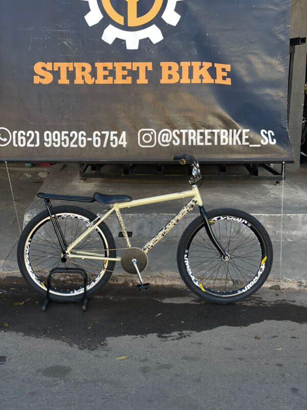 Bicicleta montadinha bh PREMIUM 26 COM CUBO BARULHENTO BEGE - Imagem 2