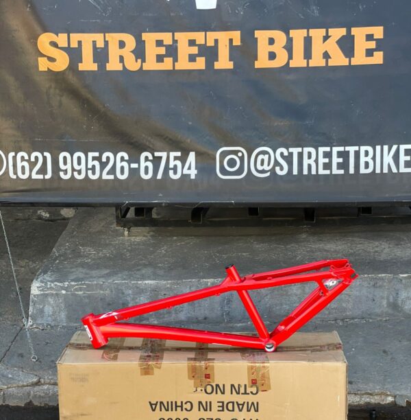 Quadro gios aro 26 DIRT JUMP (DJ) vermelho