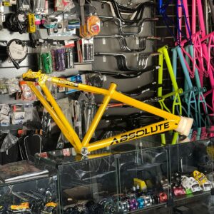 QUADRO ABSOLUTE NERO 5 TAMANHO 15 AMARELO