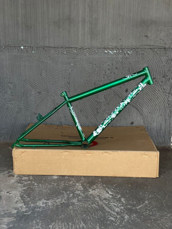 Quadro aro 26 reduzido samy adesivado verde - Imagem 2