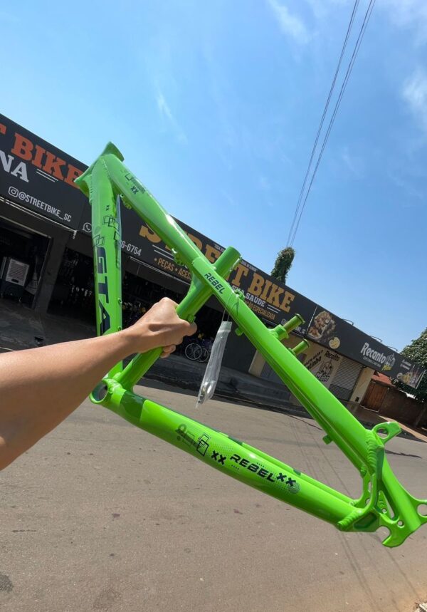 QUADRO GTA REBEL ARO 26 VERDE
