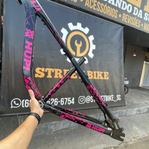 quadro hupi naja modelo novo preto\rosa