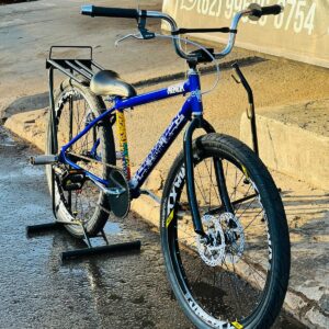 MONTADINHA BH NA PROMOÇÃO ARO 26 PREMIUM COM CUBO BARULHENTO AZUL